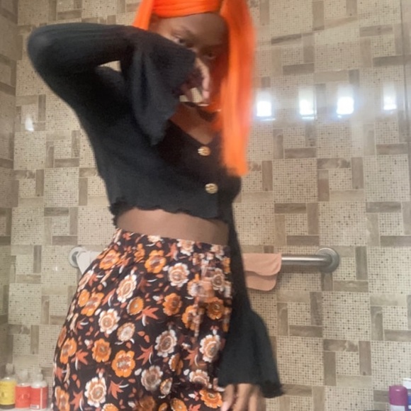 BELL SLEEVE CROPPED CARDIGAN - Picture 2 of 2